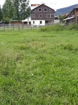 Vand 5629 mp teren cu casa in Voronet (Gura Humorului), aproape de manastire